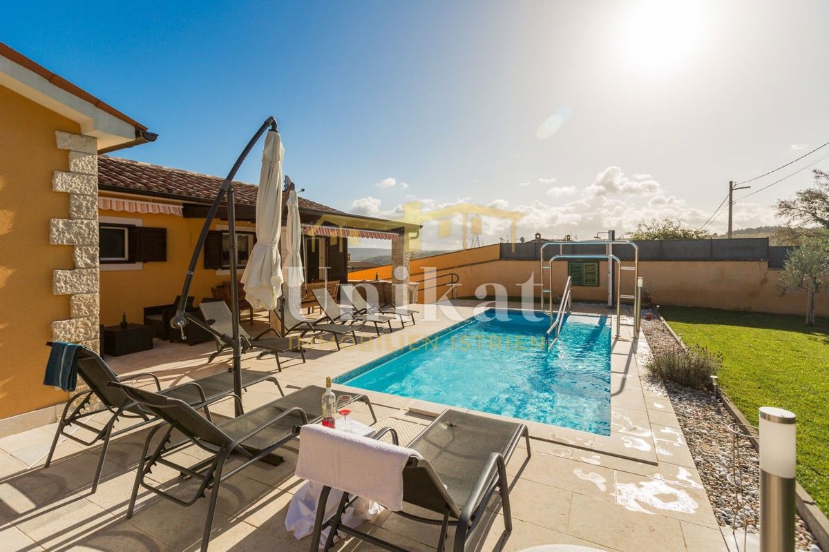 Casa con splendida vista - Vižinada